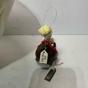 1992 Vnt Hershey Christmas Village Figure Kurt Adler elf with giant hershey kiss